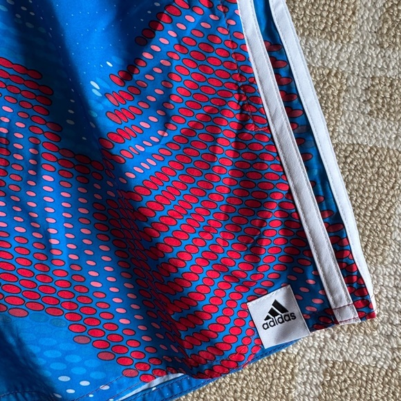 New Adidas 3-Stripe Running Shorts w/ Brief Liner Blue Red Printed Size Small - Picture 7 of 7
